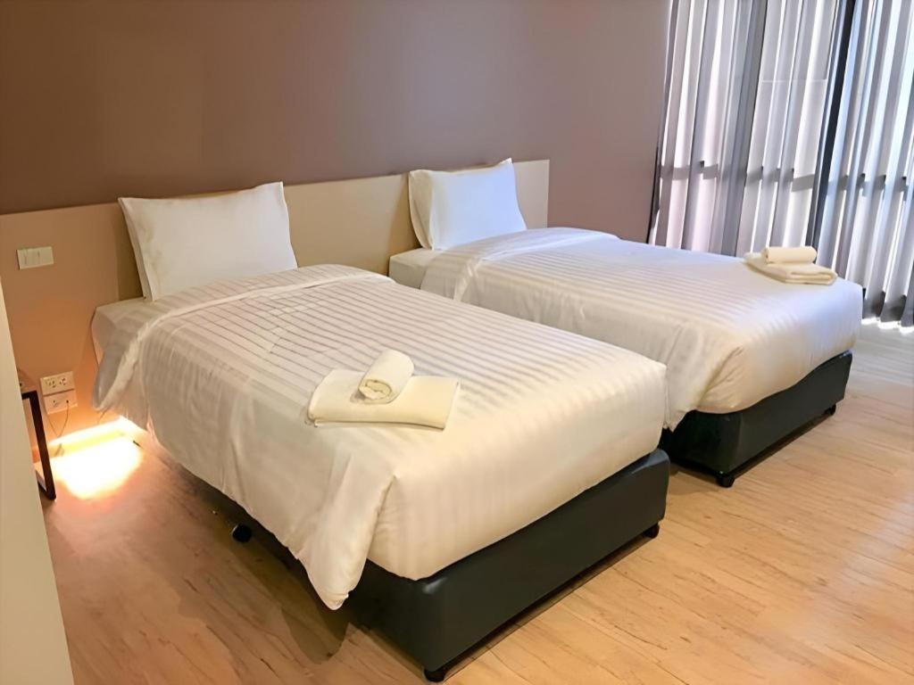 Sans Hotel Ratchaburi Extérieur photo