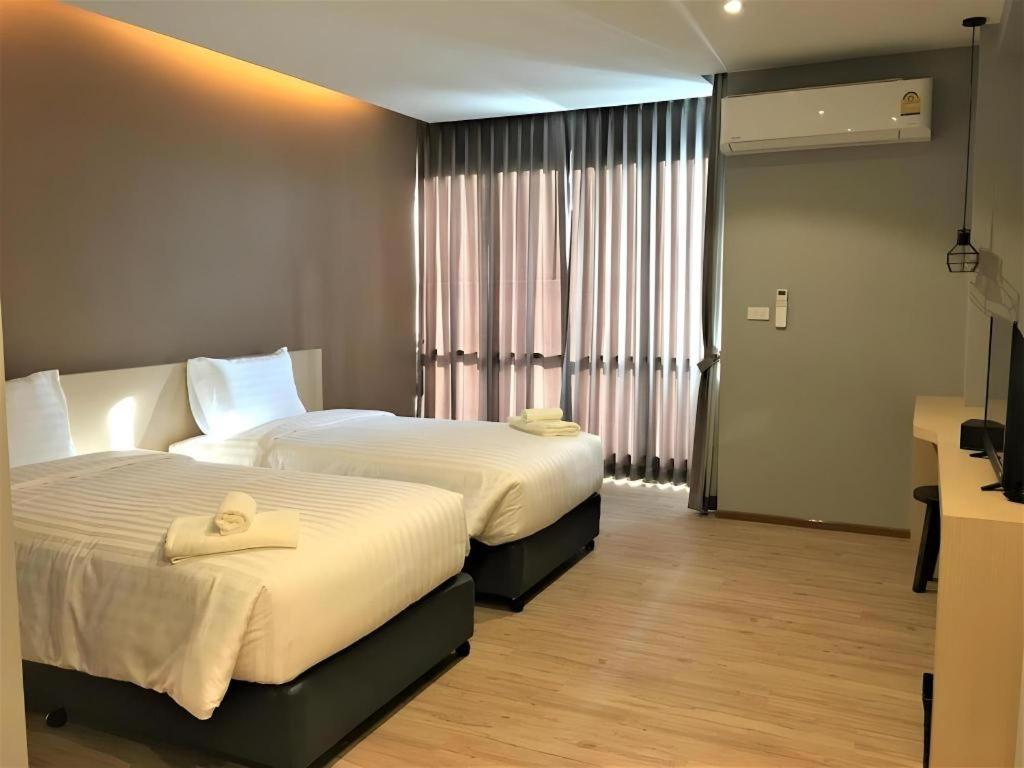 Sans Hotel Ratchaburi Extérieur photo