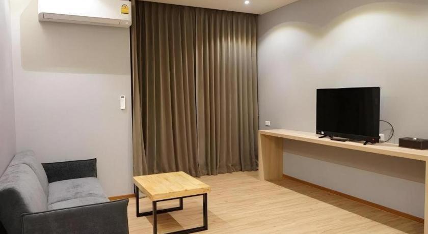 Sans Hotel Ratchaburi Extérieur photo