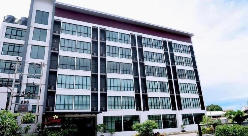 Sans Hotel Ratchaburi Extérieur photo